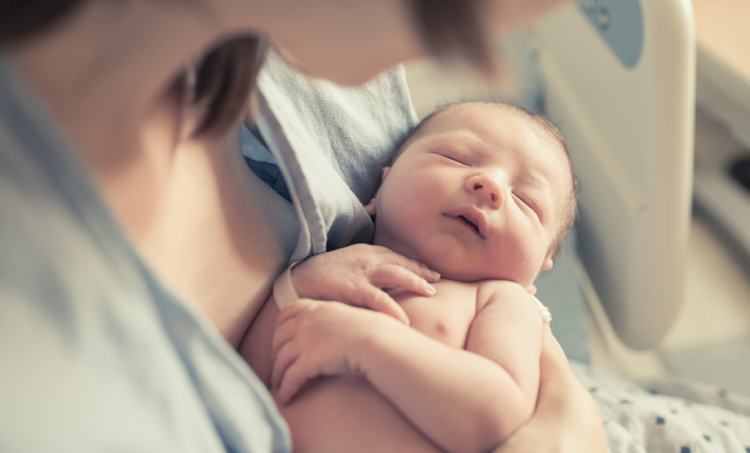 Tepelverzorging met vernix caseosa voorkomt veel klachten